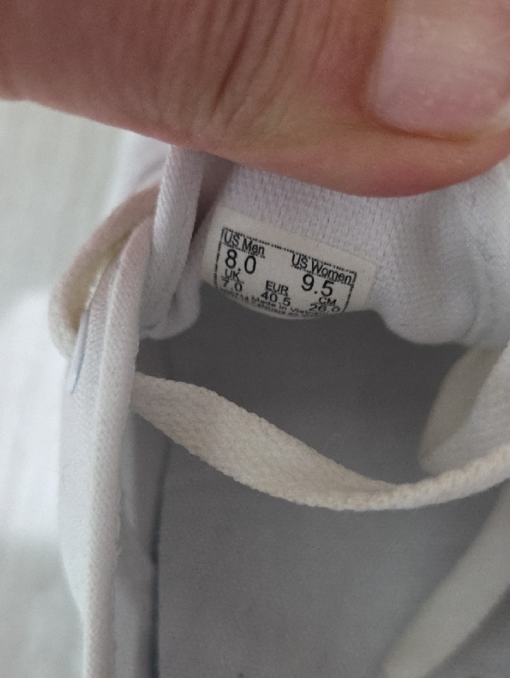 Vans White Women's Canvas Low-Top Sneakers - Picture 7 of 7